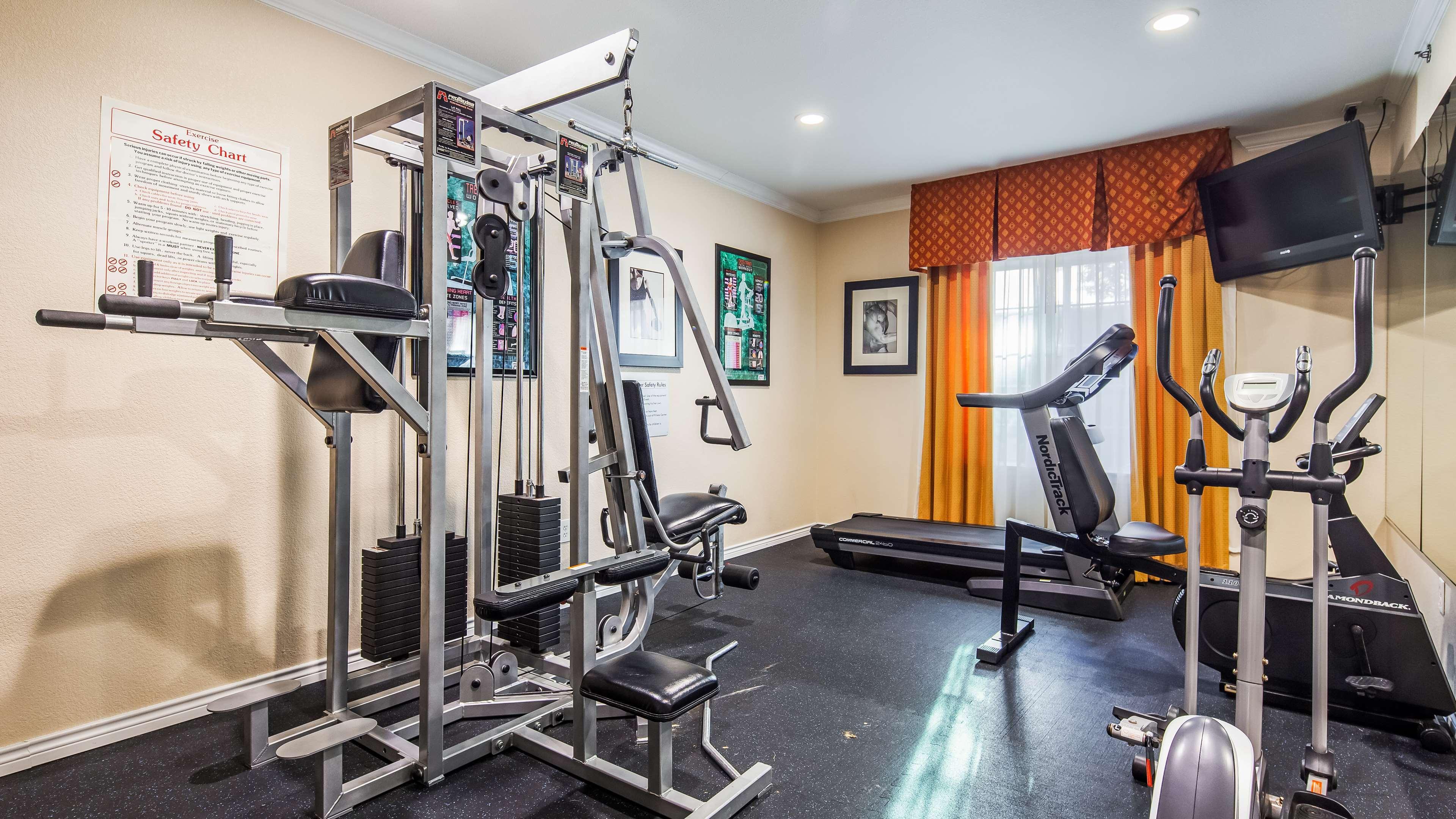 וות'רפורד Best Western Plus Cutting Horse Inn & Suites מראה חיצוני תמונה