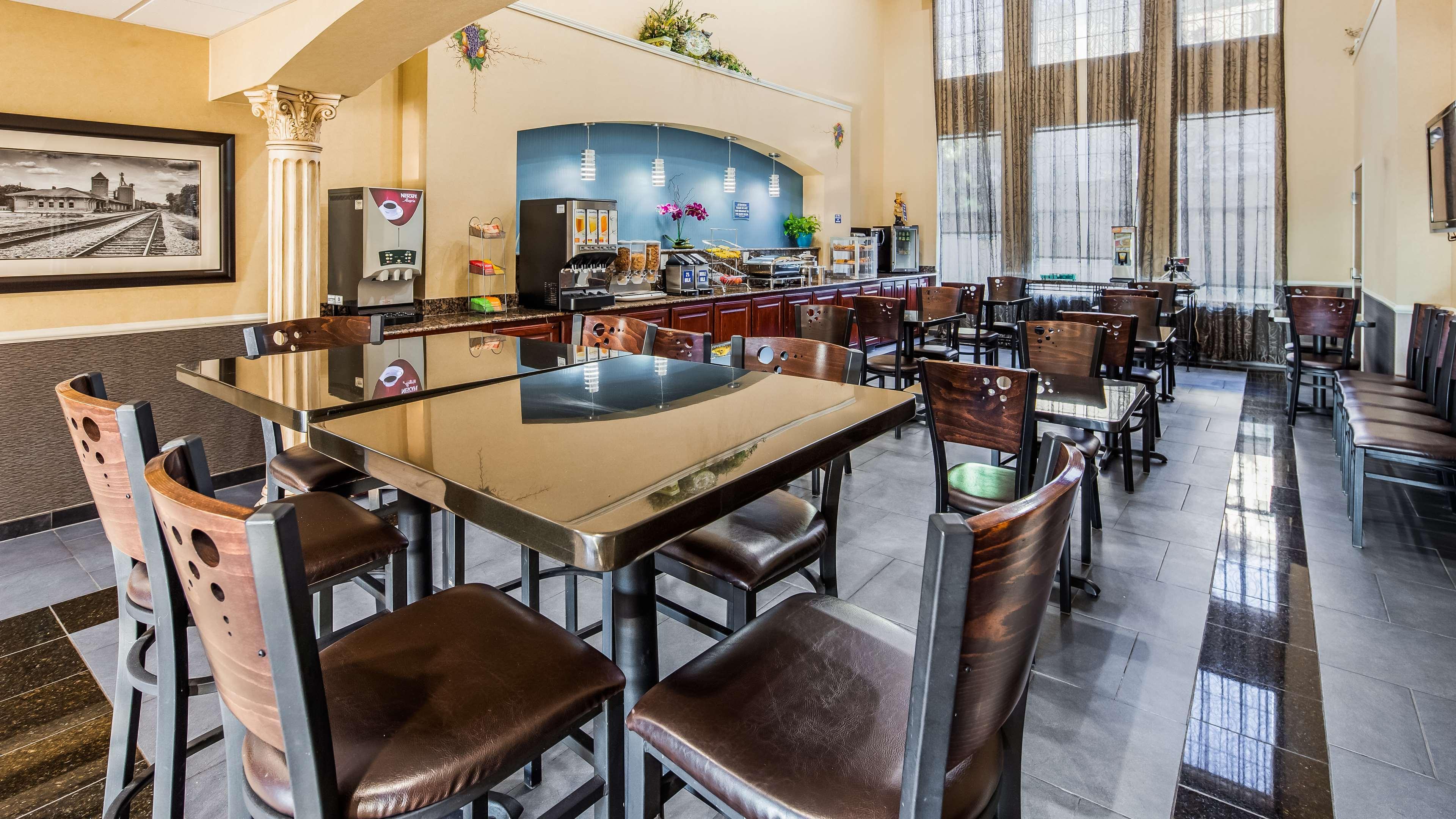 וות'רפורד Best Western Plus Cutting Horse Inn & Suites מראה חיצוני תמונה