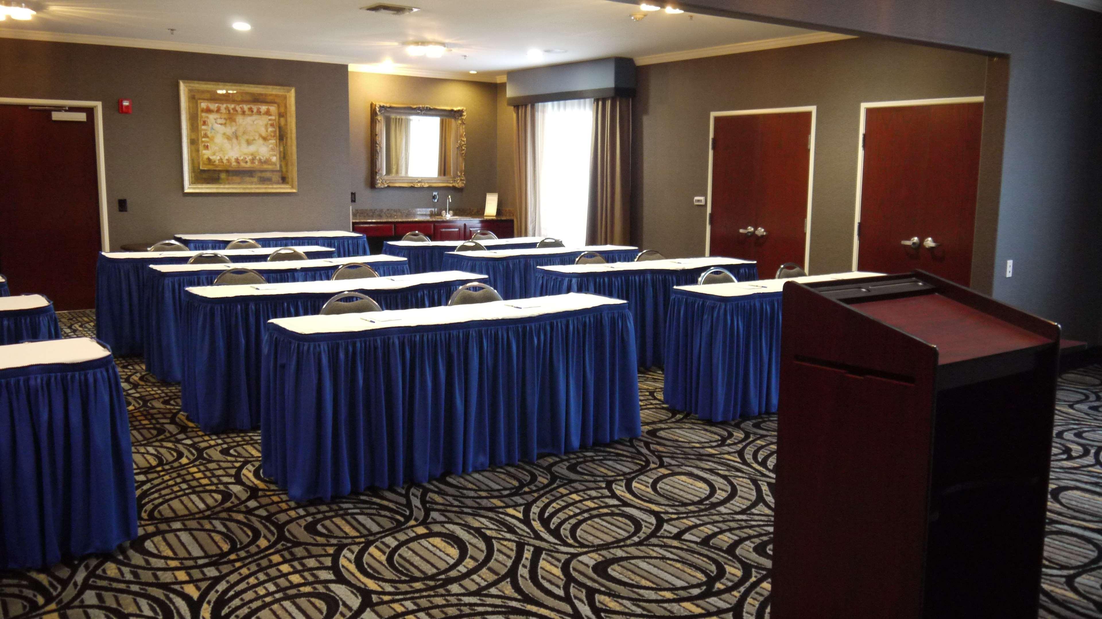 וות'רפורד Best Western Plus Cutting Horse Inn & Suites מראה חיצוני תמונה