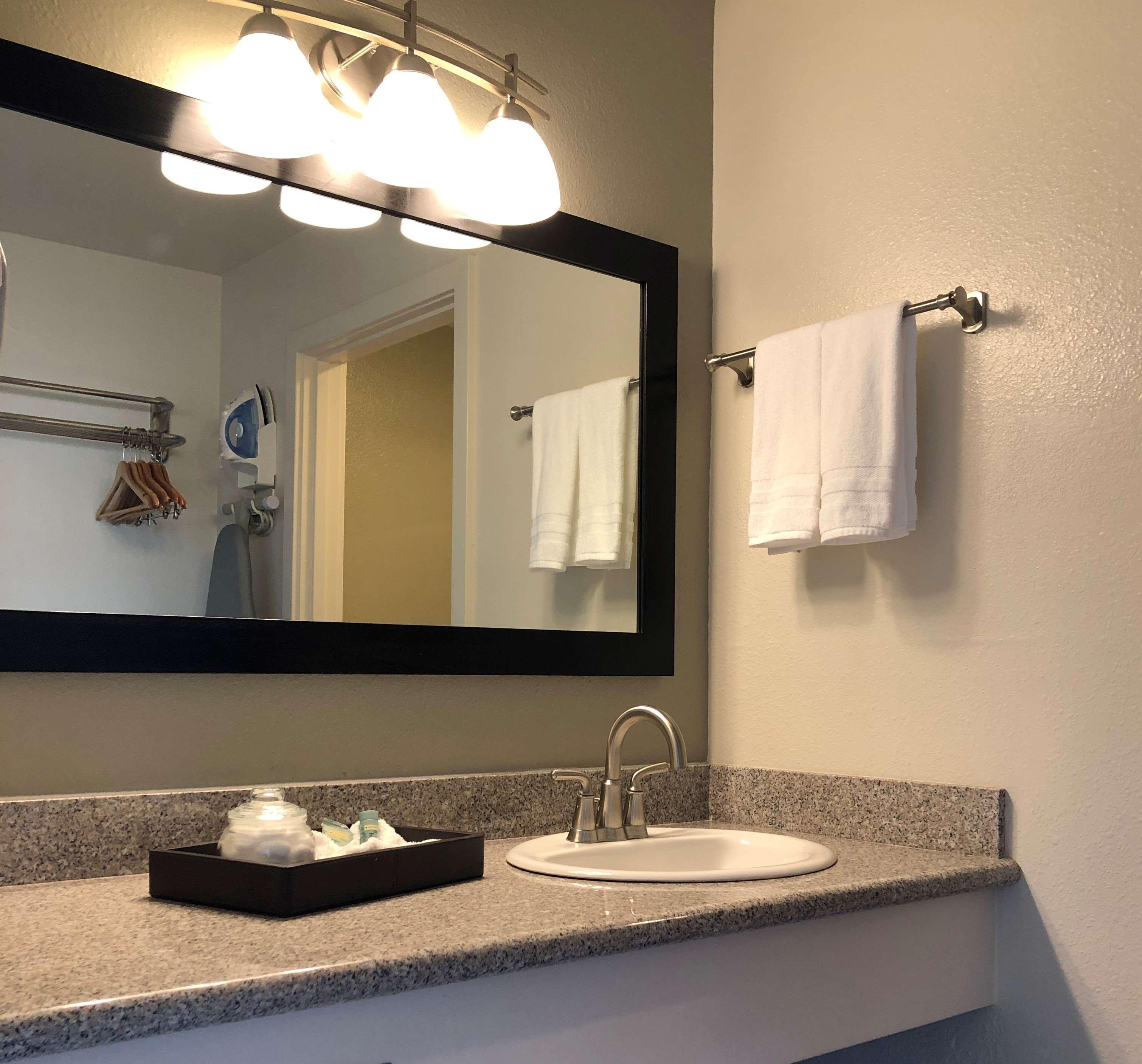 וות'רפורד Best Western Plus Cutting Horse Inn & Suites מראה חיצוני תמונה