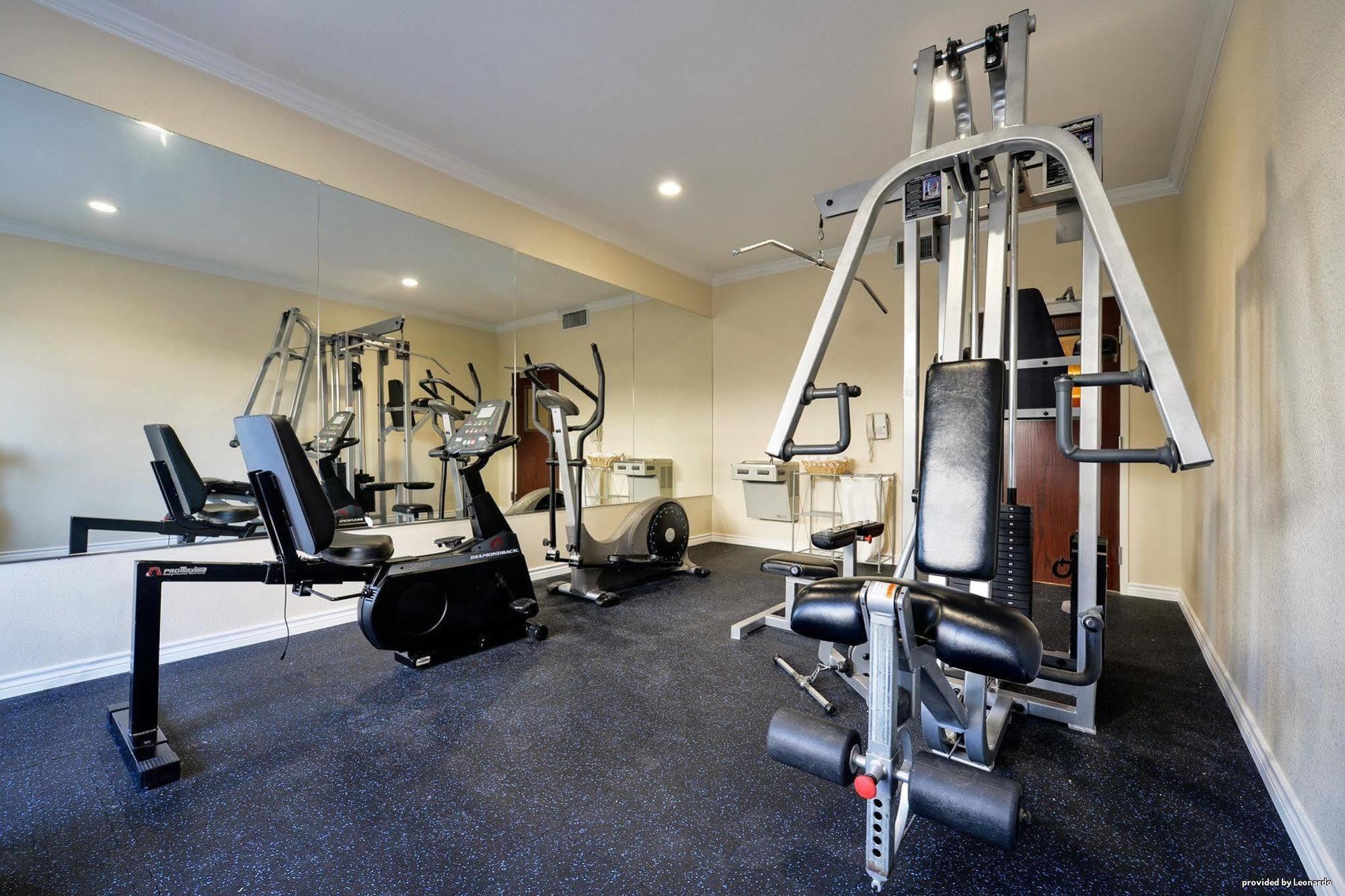 וות'רפורד Best Western Plus Cutting Horse Inn & Suites מראה חיצוני תמונה