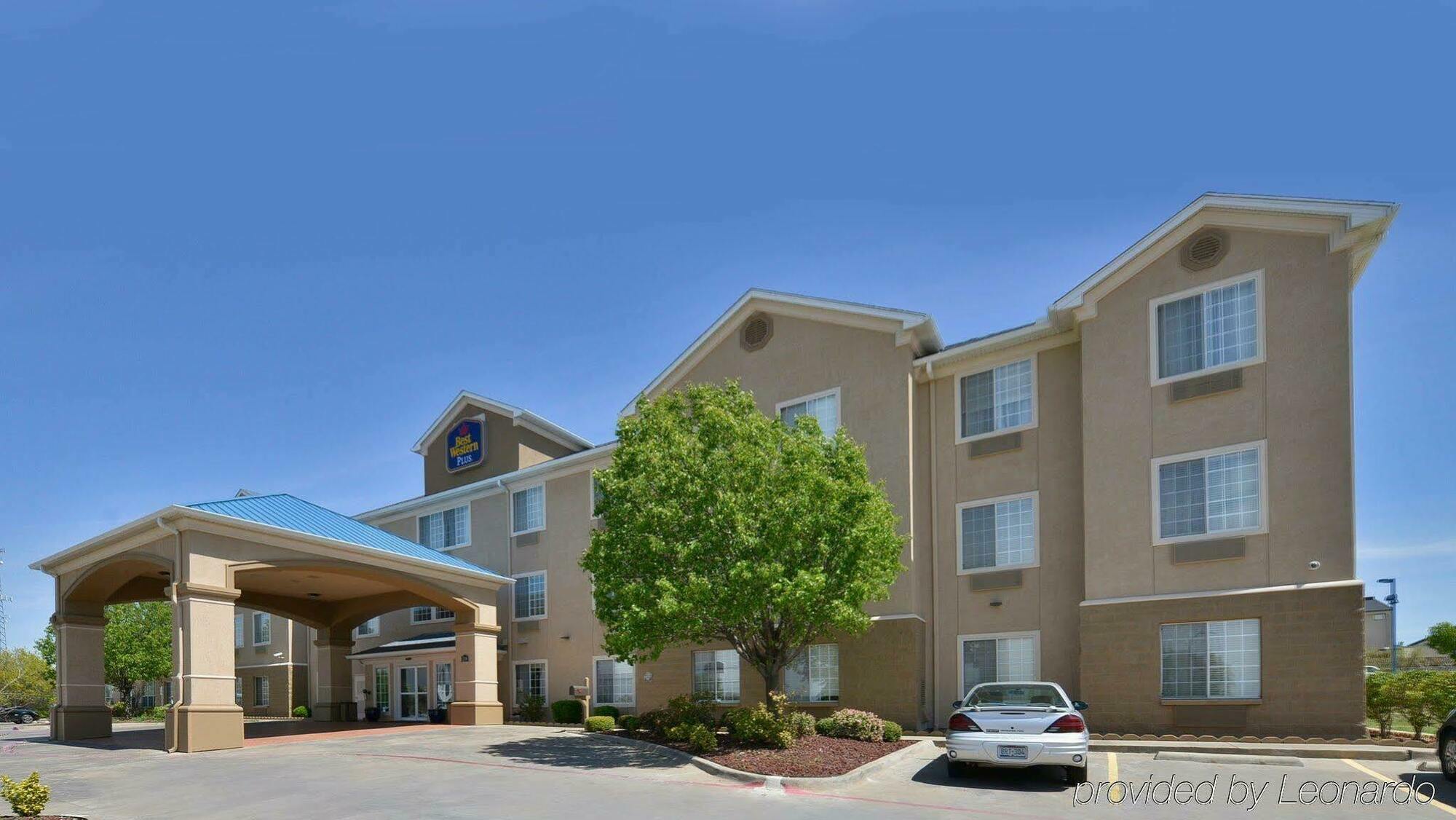 וות'רפורד Best Western Plus Cutting Horse Inn & Suites מראה חיצוני תמונה